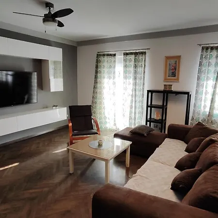 House Marcone - Pool Rovinj